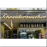 Modewaren_Hartinger_00263746.jpg