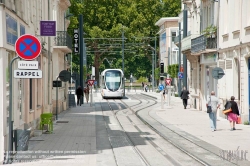 Viennaslide-05222784 Angers, Rue de la Roe, moderne Straßenbahn -  Angers, Rue de la Roe, modern Tramway