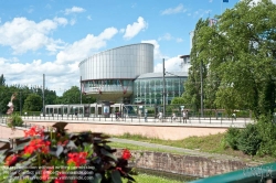 Viennaslide-05241592 Der Europäische Gerichtshof für Menschenrechte  ist ein auf Grundlage der Europäischen Menschenrechtskonvention (EMRK) eingerichteter Gerichtshof mit Sitz im französischen Straßburg. Architekt Sir Richard Rogers 1994