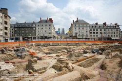 Viennaslide-05263702 Orleans, Place du General de Gaulle, archäologische Ausgrabungen vor dem Bau der neuen Straßenbahnlinie