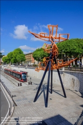 Viennaslide-05285204 Nizza, moderne Straßenbahn, Linie 2, Port Lympia, Skulptur Lou Che // Lou Che, Steel Sculpture, Port of Nice, Nice, South of France