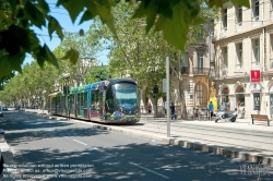 Viennaslide-05293070 Montpellier, moderne Tramway Linie 3, Fahrzeugdesign von Christian Lacroix - Montpellier, modern Tramway Line 3, Design by Christian Lacroix, Saint-Denis