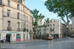 Viennaslide-05294029 Montpellier, moderne Tramway Linie 4, Fahrzeugdesign von Christian Lacroix - Montpellier, modern Tramway Line 4, Design by Christian Lacroix, Louis Blanc