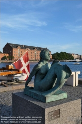 Viennaslide-06218037 Kopenhagen, Hafen, Skulptur Meerjungfrau von  Anne Marie Carl-Nielsen // Copenhagen, Harbour, Mermaid Sculpture by  Anne Marie Carl-Nielsen