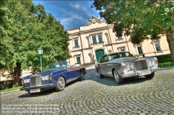 Viennaslide-77000123h Rolls-Royce vor Schloss Judenau - Rolls-Royce Luxury Car
