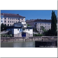 Viennaslide-01051101.jpg