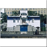 Viennaslide-01051111.jpg