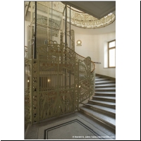Viennaslide-01051618.jpg