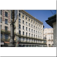 Viennaslide-01051703.jpg