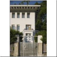 Viennaslide-01052215.jpg
