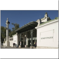 Viennaslide-03640212.jpg
