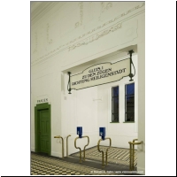 Viennaslide-03640237.jpg