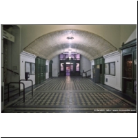 Viennaslide-03660193.jpg