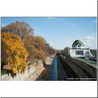 Viennaslide-03677144.jpg