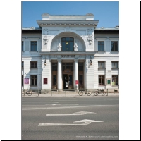 Viennaslide-03825106.jpg