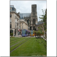 2011-07-27_Tramway_Reims_(05252855).jpg