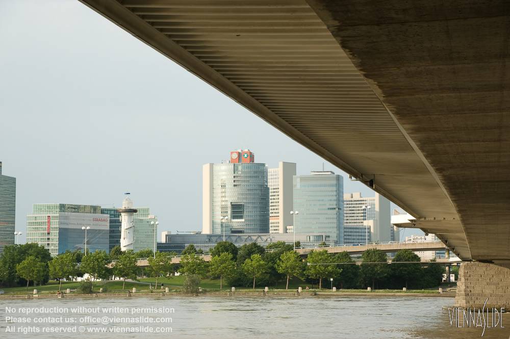 Viennaslide 00313439 jpg