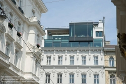 Viennaslide-00010520 Wien, Architektur, unsensibler Dachbodenausbau - Vienna, Architecture, Loft Conversion