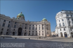 Viennaslide-00010535 Wien, Michaelerplatz, Hofburg, Ausgangsbeschränkung gegen die Ausbreitung des Coronavirus - Vienna, Michaelerplatz, Imperial Palace, curfew because of Corona Virus