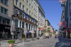 Viennaslide-00010556 Wien, wegen COVID-19 menschenleere Kärntner Straße // Vienna, deserted Kaerntner Strasse due to COVID-19