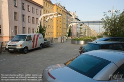 Viennaslide-00030223 Wien, zum Parkplatz umgewidmeter Spielplatz