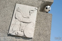 Viennaslide-00060178 Erinnerung an die Türkenbelagerung, gestohlene Türkenkugel durch Fußball ersetzt