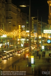 Viennaslide-00061104 Wien, Mariahilferstraße vor dem Umbau zur Fußgängerzone, Kreuzung Neubaugasse