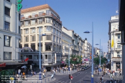 Viennaslide-00061113 Wien, Mariahilferstraße vor dem Umbau zur Fußgängerzone, Kreuzung Neubaugasse