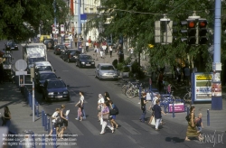 Viennaslide-00061122 Wien, Mariahilferstraße vor dem Umbau zur Fußgängerzone