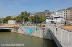 Viennaslide-00310352 Wien, Donaukanal, Umbau der Kaiserbadschleuse zu 'Hängenden Gärten'