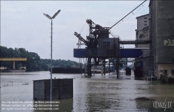 Viennaslide-00316106 Wien, Alberner Hafen, Donauüberschwemmung, 9.8.1985
