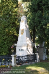 Viennaslide-00371128 Wien, Zentralfriedhof, Gedenkstein Ludwig van Beethoven (1770-1827) - Vienna Zentralfriedhof Cemetery, Ludwig van Beethoven Monument