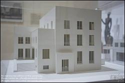 Viennaslide-00411207 Wien, Haus Stonborough-Wittgenstein, Ludwig Wittgenstein 1926-1928, Modellaufnahme