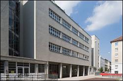 Viennaslide-00419605 Wien, ehemaliges Arbeitsamt für die Metall- und Holzindustrie, Hermann Stiegholzer, Herbert Kastinger 1930, heute als Wohnanlage genutzt