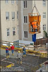 Viennaslide-00470632 Wien, Baustelle des Wohnbaus Beatrixgasse 11, Betonieren einer Geschoßdecke