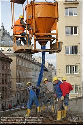 Viennaslide-00470640 Wien, Baustelle des Wohnbaus Beatrixgasse 11, Betonieren einer Geschoßdecke