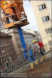 Viennaslide-00470643 Wien, Baustelle des Wohnbaus Beatrixgasse 11, Betonieren einer Geschoßdecke