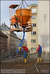 Viennaslide-00470644 Wien, Baustelle des Wohnbaus Beatrixgasse 11, Betonieren einer Geschoßdecke