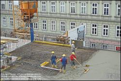 Viennaslide-00470650 Wien, Baustelle des Wohnbaus Beatrixgasse 11, Betonieren einer Geschoßdecke