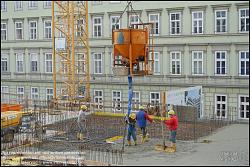 Viennaslide-00470656 Wien, Baustelle des Wohnbaus Beatrixgasse 11, Betonieren einer Geschoßdecke