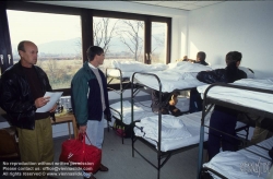 Viennaslide-00601206 Traiskirchen, Flüchtlingslager, Bosnische Flüchtlinge des Jugoslavien-Krieges