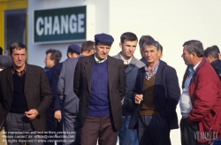 Viennaslide-00601218 Traiskirchen, Flüchtlingslager, Bosnische Flüchtlinge des Jugoslavien-Krieges