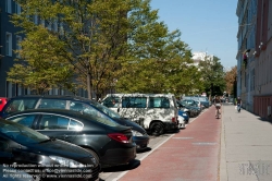 Viennaslide-00800110 Wien, Radweg, Protected Bike Lane