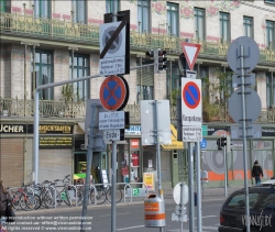 Viennaslide-00810117 Verkehr, Schilderwald an der Wienzeile