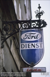 Viennaslide-00830121 Wien, altes Email-Steckschild 'Ford-Dienst'