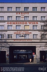 Viennaslide-00421701 Wien, Gemeindebau des 'Roten Wien' - Vienna, Council Tenement Block, 'Red Vienna', Winarsky-Hof, Stromstraße 36–38, Oskar Wlach, Oskar Strnad, Josef Frank, Josef Hoffmann, Peter Behrens 1925