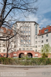 Viennaslide-00424689f Wien, Gemeindebau des 'Roten Wien' - Vienna, Council Tenement Block, 'Red Vienna', Reismann-Hof, Längenfeldgasse 68, Heinrich Schmid und Hermann Aichinger 1925