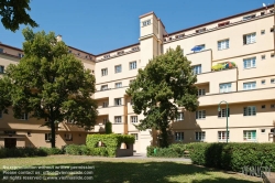 Viennaslide-00424908 Wien, Gemeindebau des 'Roten Wien' - Vienna, Council Tenement Block, 'Red Vienna', Bebel-Hof, Steinbauergasse 36, Karl Ehn 1926