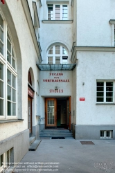 Viennaslide-00425116h Wien, Gemeindebau des 'Roten Wien' - Vienna, Council Tenement Block, 'Red Vienna', Schlinger-Hof, Brünner Straße 34–48, Franz Glaser 1926