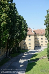 Viennaslide-00426554 Wien, Gemeindebau des 'Roten Wien' - Vienna, Council Tenement Block, 'Red Vienna', Siedlung auf der Schmelz, sogenannter 'Planschbeckenbau', Gablenzgasse 101-107, Possingergasse, Hugo Meyer 1919–1924